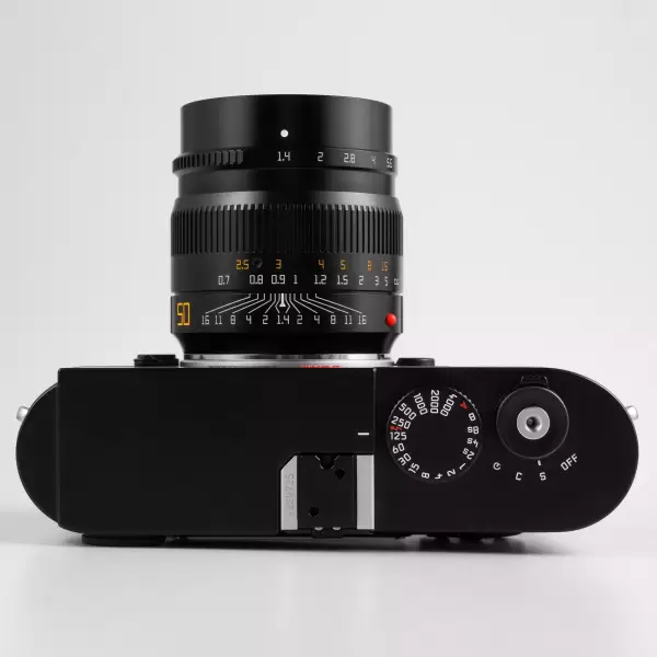 Объектив TTartisan 50 мм F1.4 для Leica M